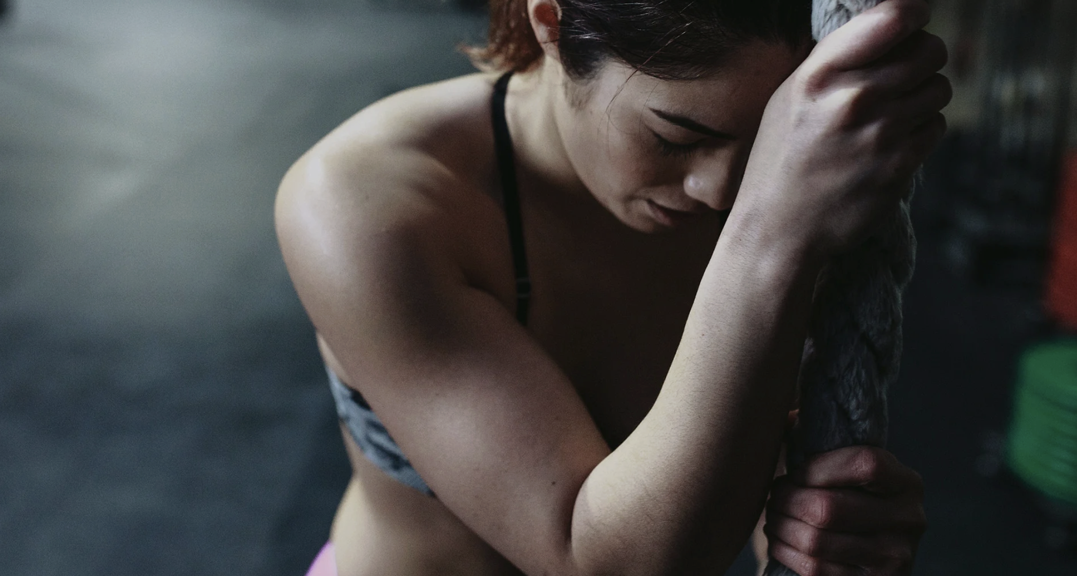 Athlete focusing during a rope training session